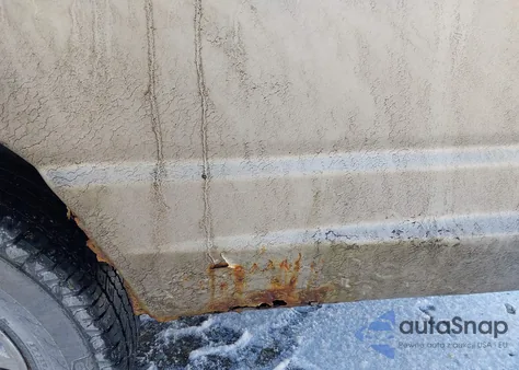 2011 Ford E-350 Super Duty Xl из США, поврежденный, VIN 1FBSS3BL1BDA35142